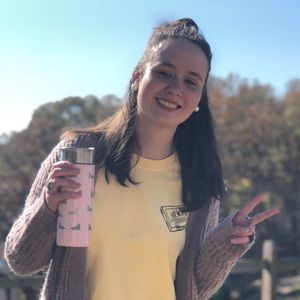 Meet your Posher, Emily